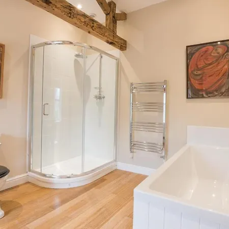 Holiday home 2 Bed In Boltongate Sz396 Mealsgate