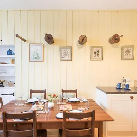 2 Bed In Boltongate Sz396 Feriehus